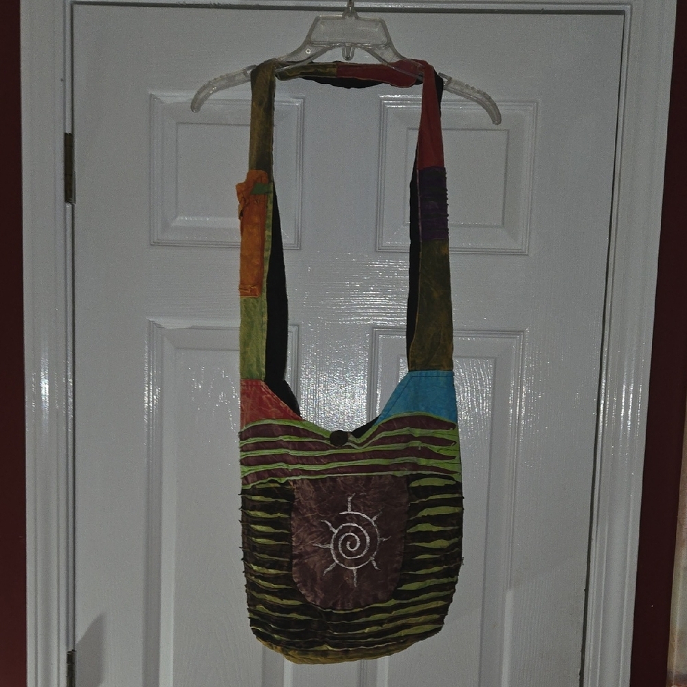 Multicolor Patchwork Shoulder Bag with Spiral Des… - image 3